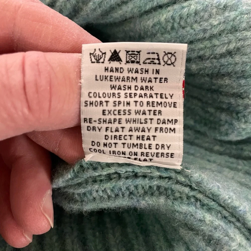 Mini Boden Lambswood Cardigan Sweater Wood Toggle Buttons 7-8 Years Light Blue